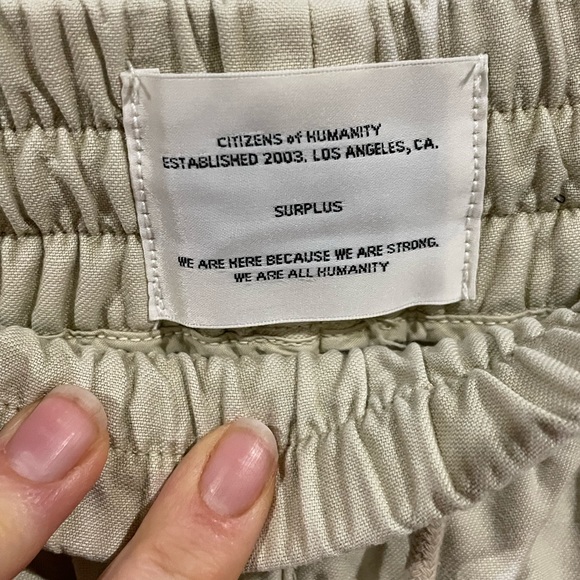 Women’s Citizen of Humanity straight leg pants. Beige. Size 27 - Picture 4 of 6